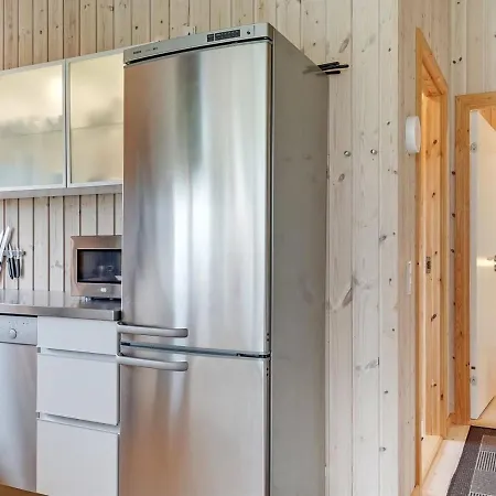 Tayler - 1-8km From The Sea In Ne Jutland By Interhome Casa de Férias Hals