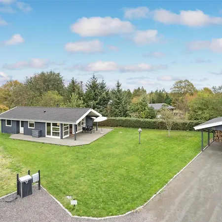 Prázdninový dům Tayler - 1-8km From The Sea In Ne Jutland By Interhome