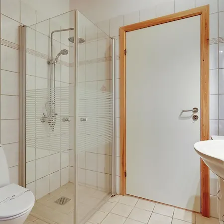 Feriehus Tayler - 1-8km From The Sea By Interhome Hals
